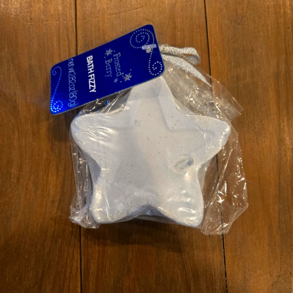 Star-Shaped Bath Fizz Nwt